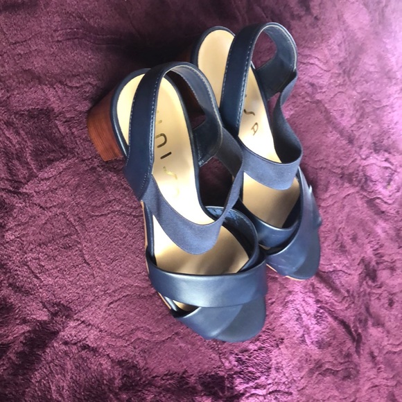 unisa parli sandal